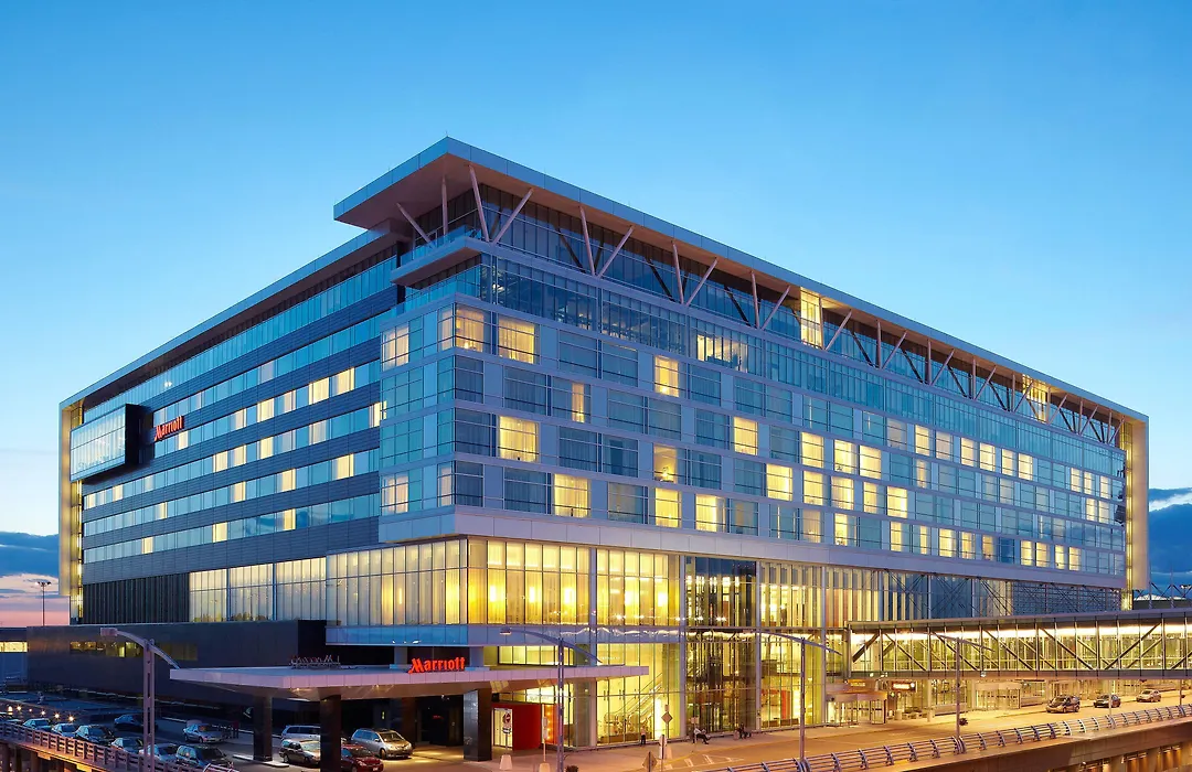 Marriott Montreal Airport In-Terminal Hotel-1